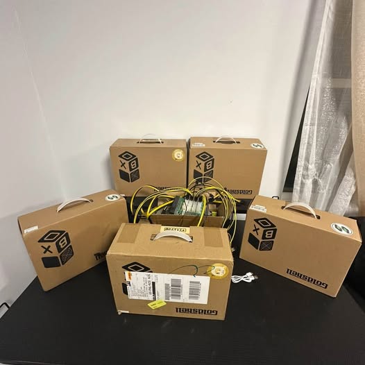 Five Goldshell CK Box units photographed for the MKL-Tech Facebook Marketplace listing